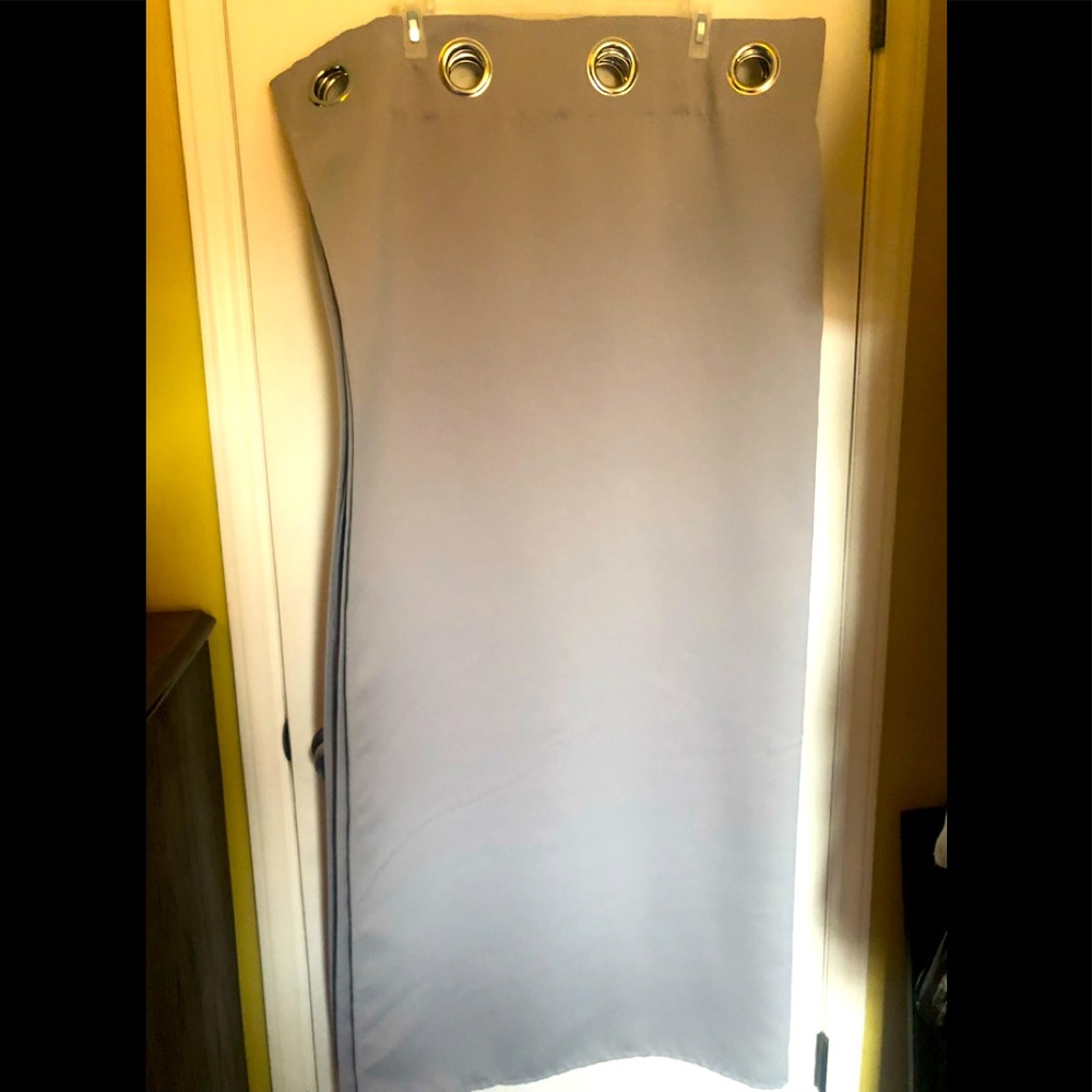 Light gray room darkening curtains